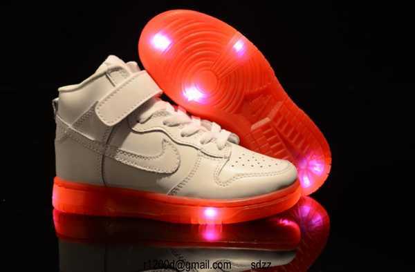 chaussure lumineuse enfant nike chaussure lumineuse enfant nike
